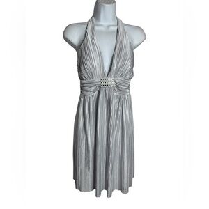 Morgan & Co Dress Juniors size 3/4 Silver Halter Neck Jeweled Waistline Dress 🩶🩶